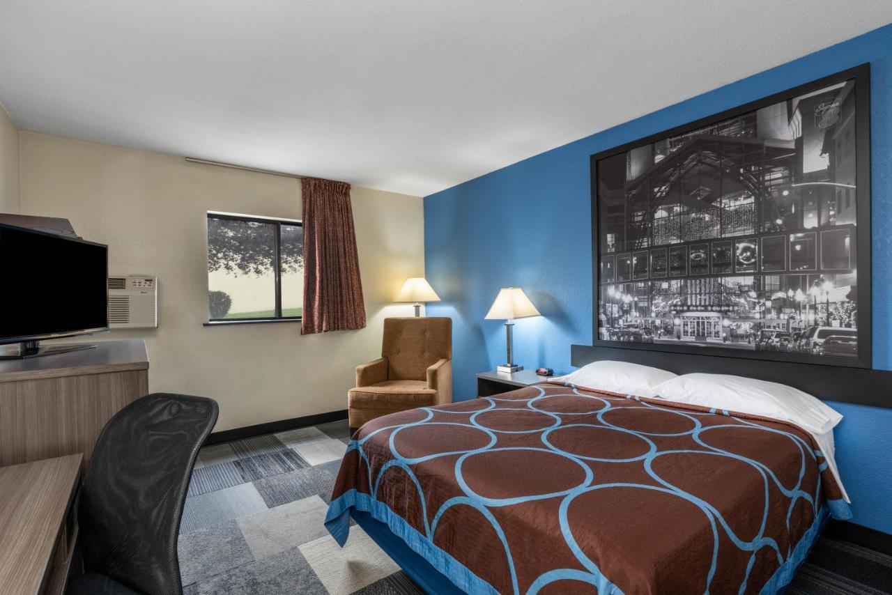 Super 8 By Wyndham Spokane Valley Buitenkant foto