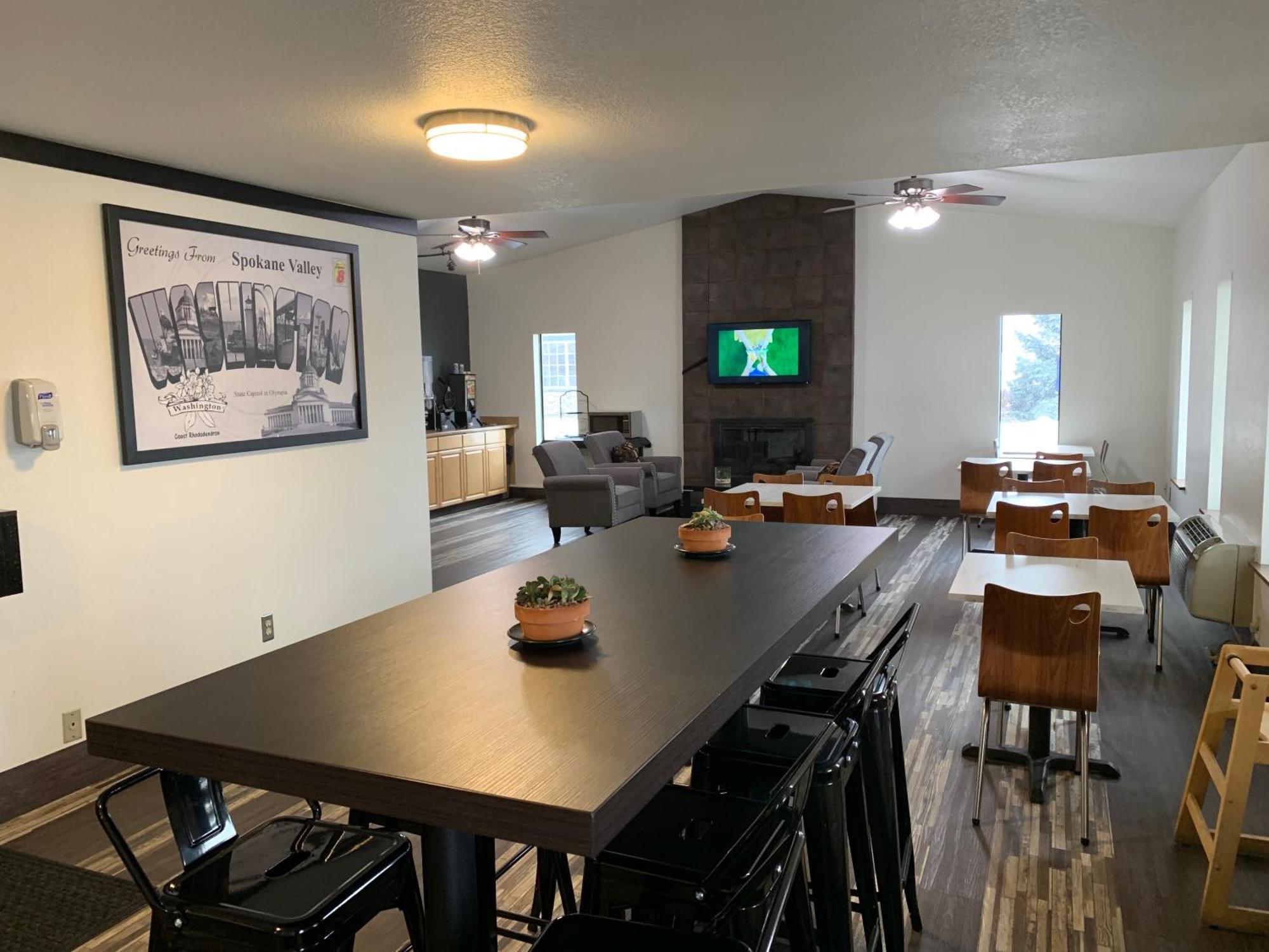 Super 8 By Wyndham Spokane Valley Buitenkant foto